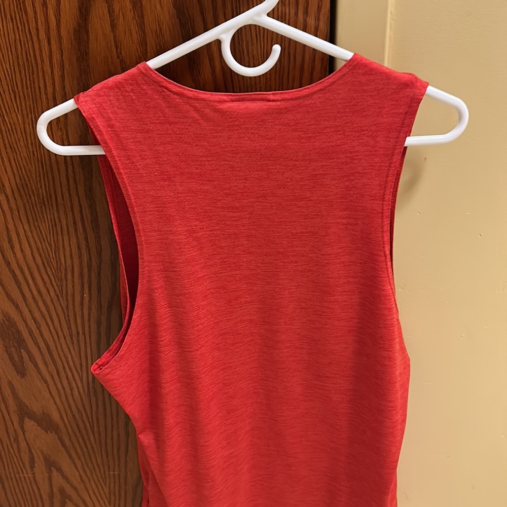 Gymshark tank top. - Picture 3 of 4
